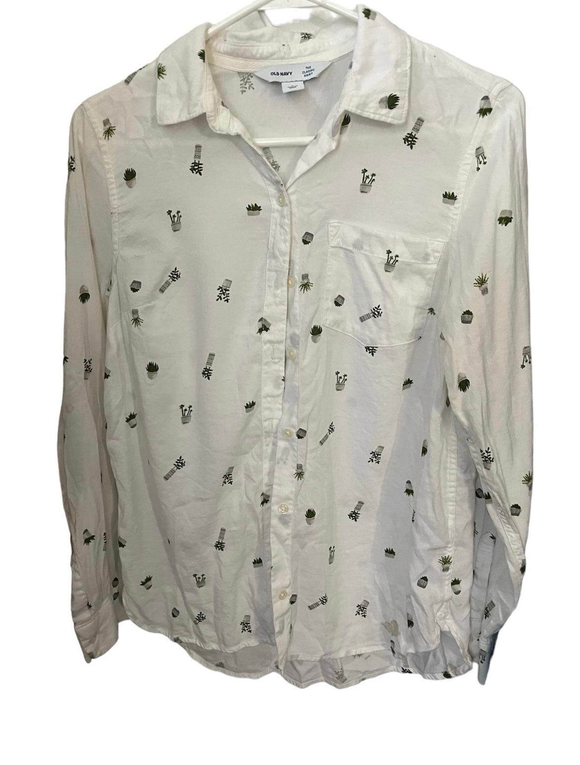 White Graphic Small Old Navy ButtoWhite Graphic Small Old Navy Button Up Shirt