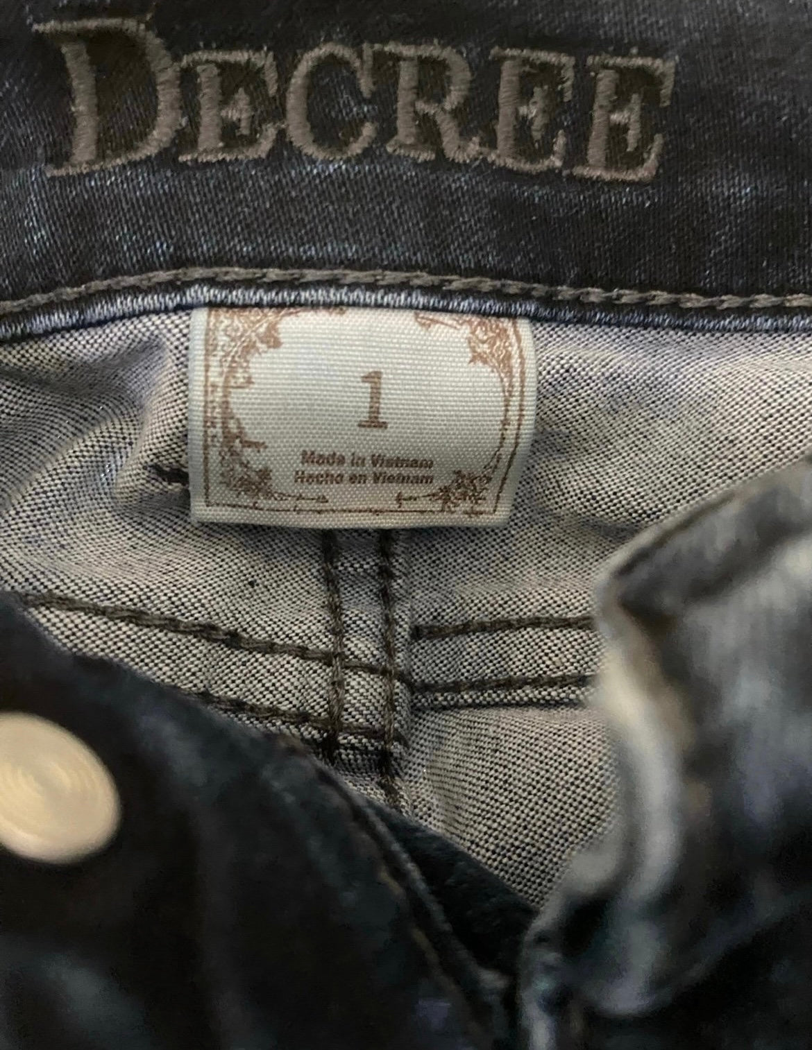 Size 1 Decree Jeans