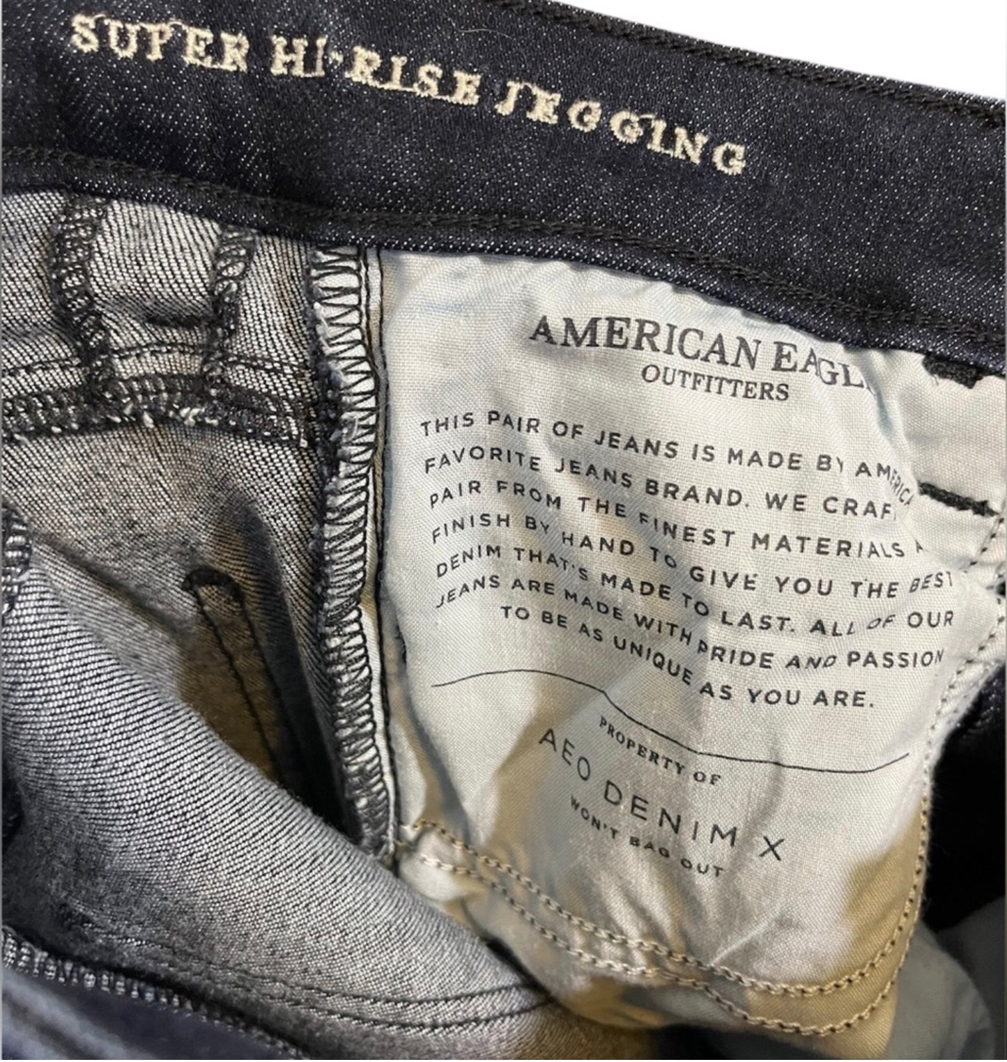 American Eagle Dark Wash Super Hi Rise Stretchy Skinny Jeans Size 4